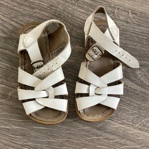Kids saltwater sandals